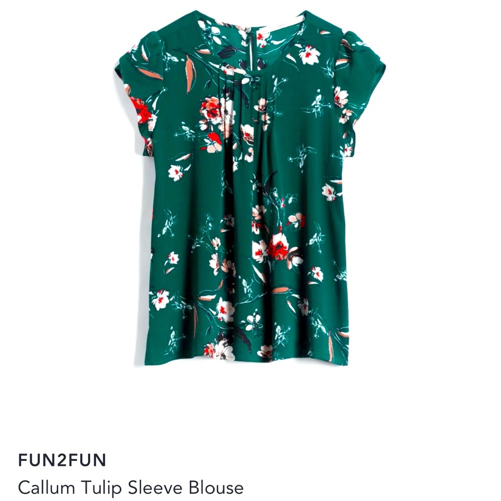 Green floral tulip sleeve blouse.
